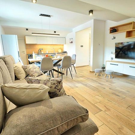 Apartments Lipa Plac بوستوينا المظهر الخارجي الصورة