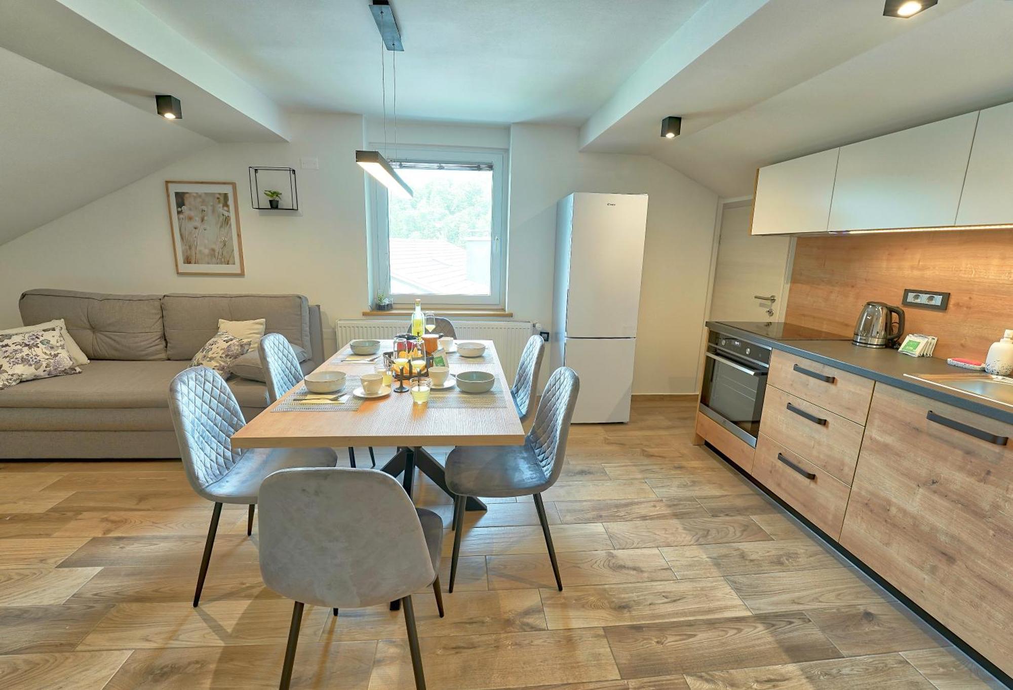Apartments Lipa Plac بوستوينا المظهر الخارجي الصورة